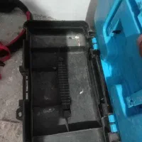جعبه ابزار  با قفس پرنده هم تعویض می کنم