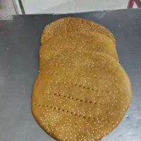 به یک شاطر و چونه گیر نیازمندیم