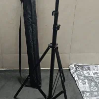 سه پایه دوربین