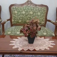 مبل استیل بسیار تمیز
