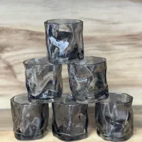 لیوان شیشه‌ای دفرمه ساده