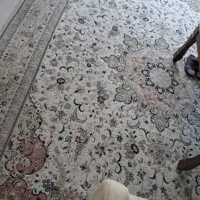 یک فرش ۶ متری و یک فرش ۱۲ متری