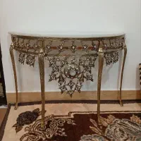 شکلات خوری و میز