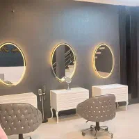 اینه همراه با میز