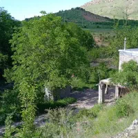 فروش خانه باغ ۳۲۰۰ متری بکر با چشمه آب دائمی