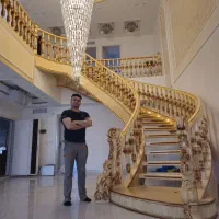 مجری و مدرس پتینه کاری ساختمان و مصنوعات چوبی