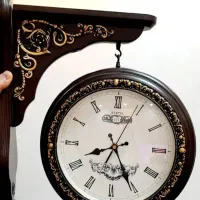 ساعت دیواری دوطرفه