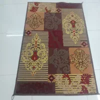 قالیچه۳متری سالم و نو و با پادر ستش هست