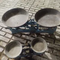 ترازو و سم پاش دستی و لوله گیر