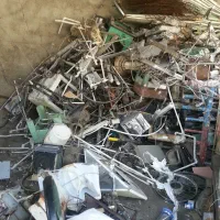 تمامی ضایعات آهن و پلاستیک و کتاب وکاغذباطله
