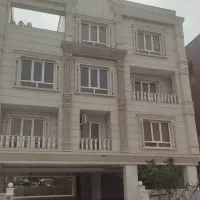 آپارتمان-نو-بنیاد-دوم-96-متر-دو-خواب-روبه-نما