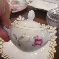 ظروف طلا کوب و قندان قدیمی شمع کریستال