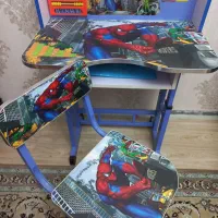 میز تحریر مرد عنکبوتی