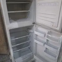 یخچال بزرگ سالم