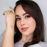 خدمات میکاپ و شینیون عروس و محفلی