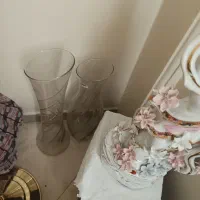 دو عدد گلدان شیشه ای برای نگهداری بامبو