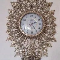 ساعت طرح برنز