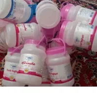 دبه ماست و شیشه عسل و مربا