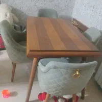 میز ناهار خوری ۴ نفره