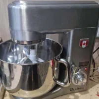 فروش لوازم آشپزی و شیرینی پزی به علت مهاجرت