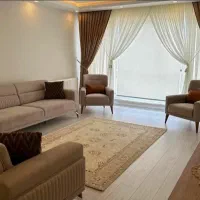 ست مبلمان و غذاخوری کرم‌رنگ درحد