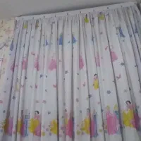 پرده اتاق تمیز ودر حد نو