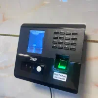 دستگاه حضور غیاب