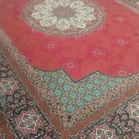 فرش ۱۲ متری در حد نوع ۱۰۰۰ شانه تمیز  بفروش می رسد