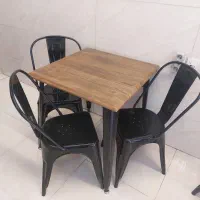 میز صندلی تولیکس( درحد نو)