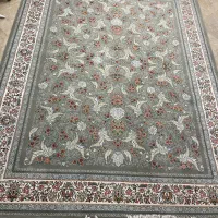 یک عدد فرش ۱۲ متری کاشان به همراه دو عدد پشتی