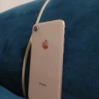 آیفون8 رزگلد
