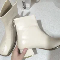 بوت کرم پاشنه دار