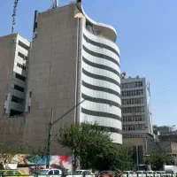 فروش-108-متر-اداری-چهارراه-ولیعصر-ساختمان-ابریشم