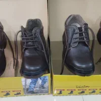 کفش کار