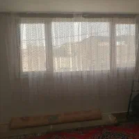 پرده حریر شیشه ای تمیز سالم