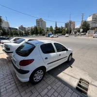 پژو ۲۰۶ تیپ ۲ مدل ۹۸ بی رنگ