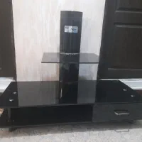 میز تلویزیون شیشه ای