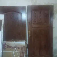 تعداد ۲ عدد درب اتاق درحد نو باقفل ودسگیره