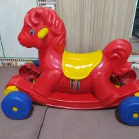 اسب گهواره ای