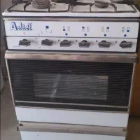 اجاق گاز فردار سالم در حد نو