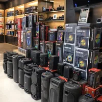 صوتی تصویری هزار چهره