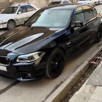 بی ام و ۵۲۸ با یات و سقف جیر هارمن