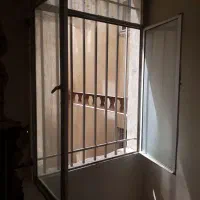 پنجره آهنی