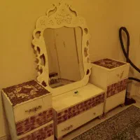 میزآرایش و کشو