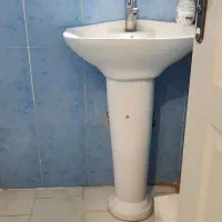 روشویی سرامیکی همراه شیرآب