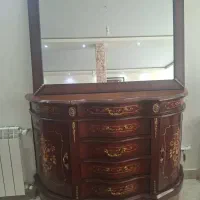 میز و کنسول وبوفه در حد نو تمیز
