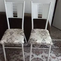 صندلی آهنی محکم سالم