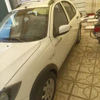کوئیک 402 سفید رنگ
