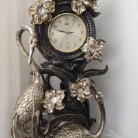 ساعت خوشگل تمیز