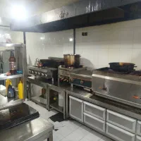کمک آشپز فرنگی خانم